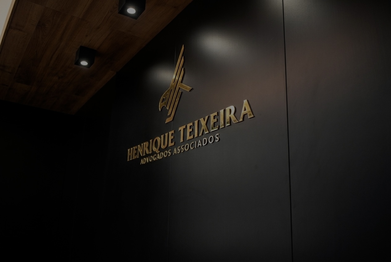 Mapa do Brasil destacando a presença nacional do escritório Henrique Teixeira Advogados